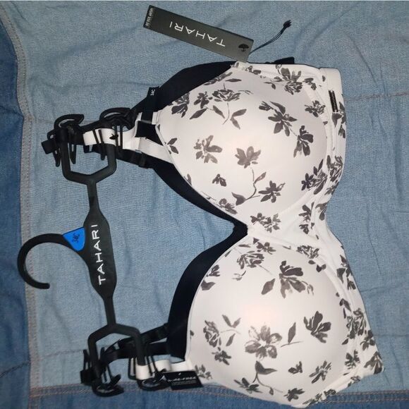 one black Tahari bra - Picture 3 of 6